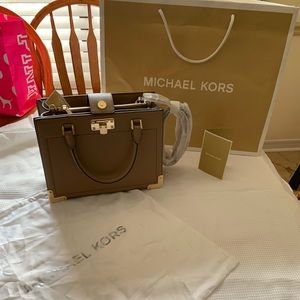 New Michael Kors purse